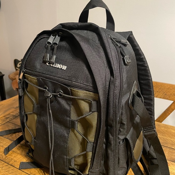 Canon Camera Backpack - Picture 2 of 9